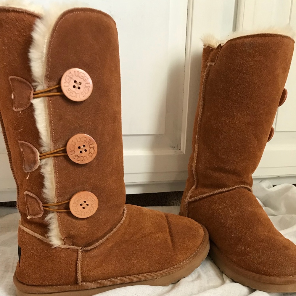 Bailey Button Uggs
